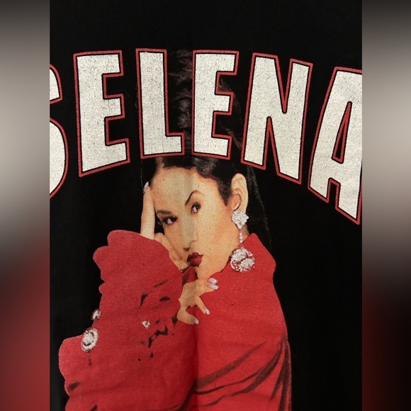 Selena Tee - Picture 2 of 5